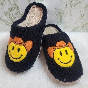 FADIVO Emoji Slippers